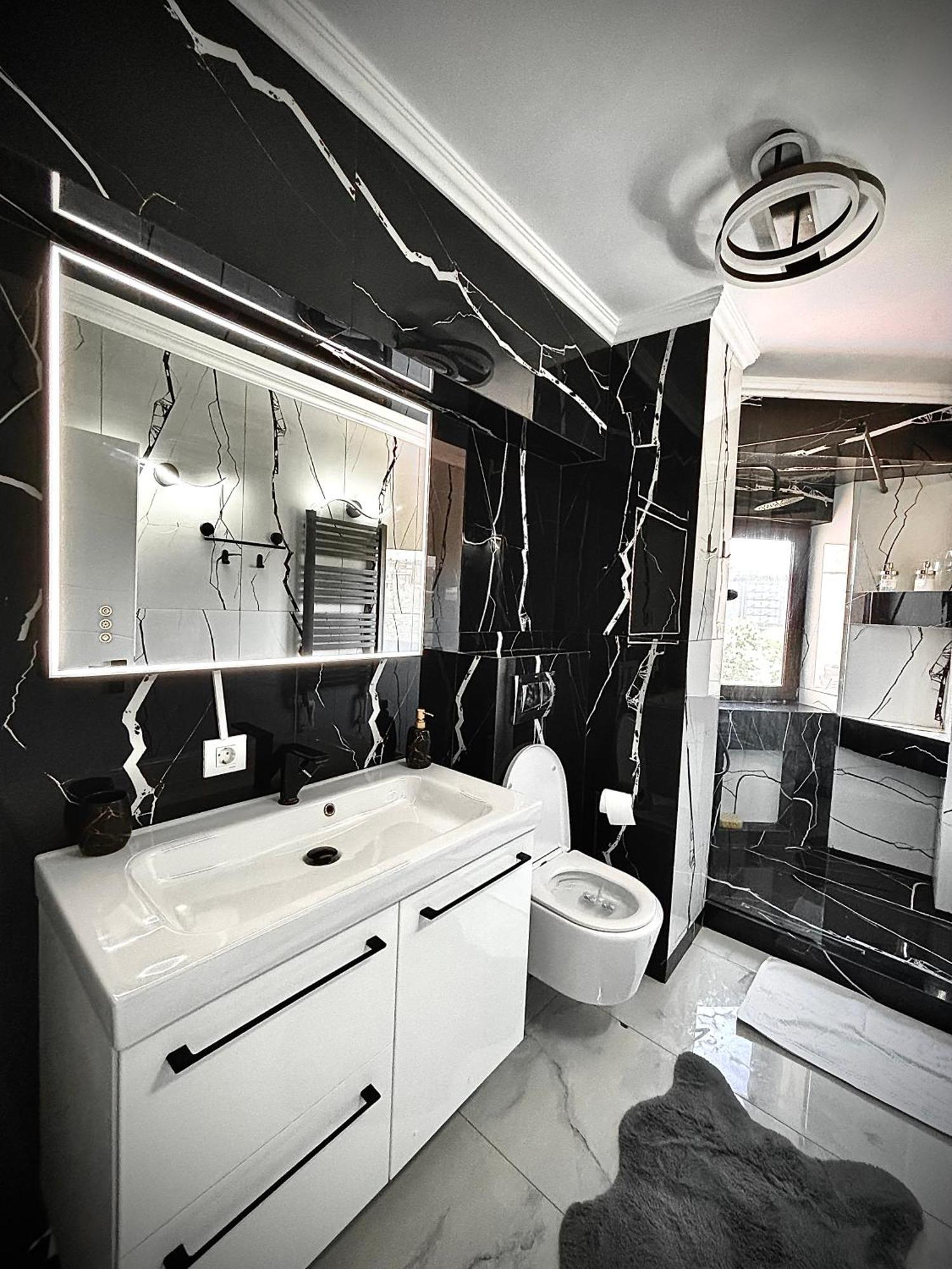 Cozy Apartament In Center Of * Bucarest